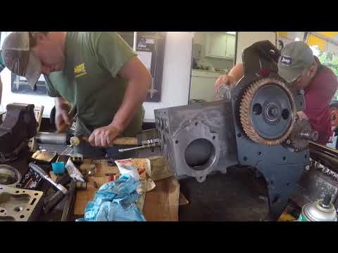 Connecting Rod, Pistons & Rings - Kaiser Willys Jeep Parts