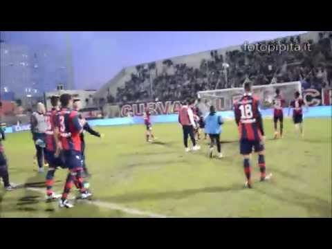 Contestazione tifosi Crotone