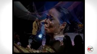 Broery Marantika feat Dewi Yull -  Kharisma Cinta - Official Version