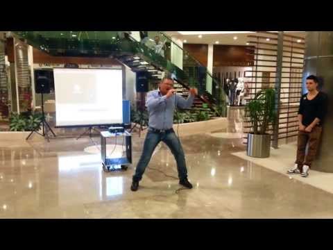 Отель Baia Lara, Анталия, Турция, Средиземное море, караоке, авторская песня N 1 Максима Бессонова ( Максико), 11 января 2014 года, оператор Ариф ( Великобритания )