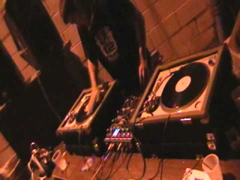 DJ Seoul - Beatbox, Corktown Tavern, Detroit, MI, 06-26-08 [4:3]