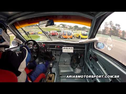 Acidente no Início da 2ª Bateria # 3ª Etapa de Marcas e Pilotos SP (07/04/2013) - Arias Motorsport