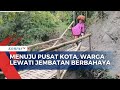 Menuju Pusat Kota Warga Di Kuningan Jawa Barat Terpaksa Lewati Jembatan Berbahaya