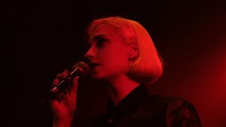 Molly Nilsson - Let&#39;s talk about privileges - Live Paris 2018