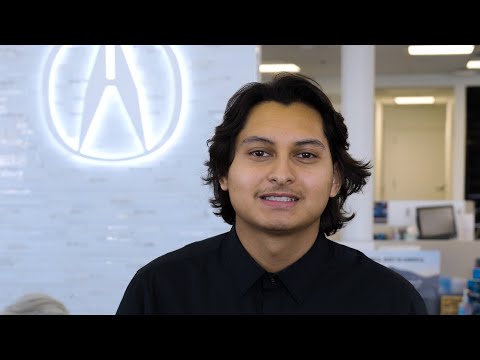 Sales & Leasing Consultant Edward Hernandez