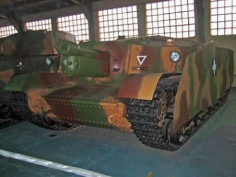 Zrínyi Self-propelled gun（ the II types with a 105mm gun and the I type with a 75mm gun）