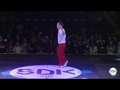 SDK ASIA 2016 TOP8 - Popping 1on1 - Poppin Yuns Vs 關魏