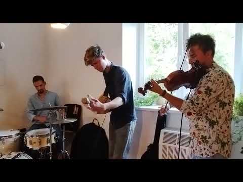 Jazzowe lato 2023. Karol Ochodek Trio w Kamerliku