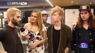 Mothxr - Penn Badgley Performance at the Brickell City Centre - Con Estilo TV