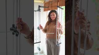 Video de Tender vertical rodante de 3 niveles para ropa Utile