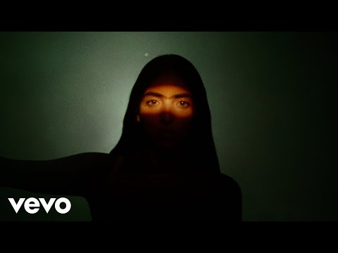 Joan Thiele - Veleno (Official Visualizer)