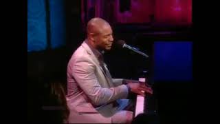 Tank I Can&#39;t Make You Love Me on Wendy Williams 2010