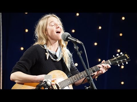 Lissie - 'The Full Session' | The Bridge 909 in Studio