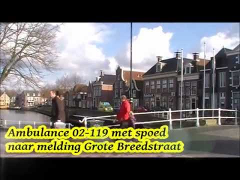Ambulance 02-119 Dokkum met spoed naar melding op Grote Breedstraat te Dokkum