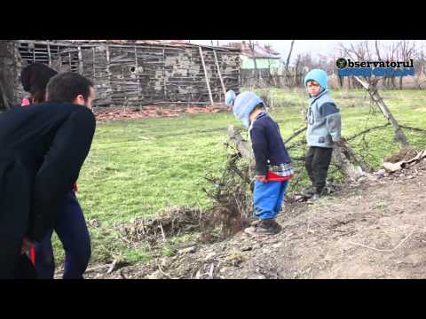 Copii din Carligu.wmv
