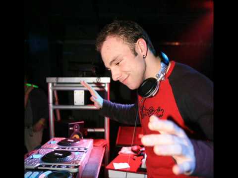 Benny Benassi vs 50 Cent - In Da Club