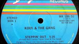 Kool &amp; The Gang - Steppin&#39; Out (Long  Version)