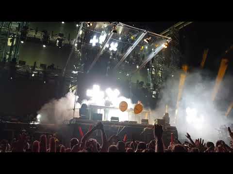 Martin Garrix Feat Bonn High On Life Live At Electric Nation Vienna