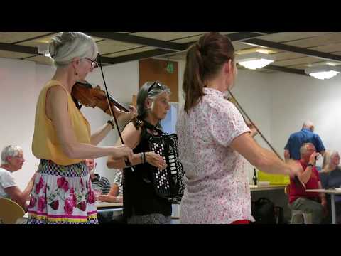 "Spilledåserne" Trekantet sløjfe fra Thy (DK) Danish  folkdancemusic