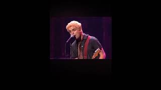 Another great Green Day bassline knowledge Green Day #music #bass #rock #bassplayersarecool