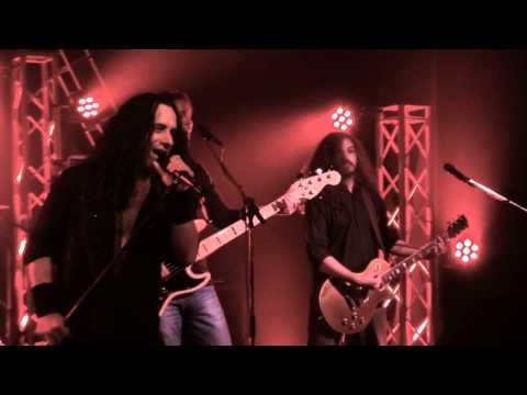 download lagu mp3 mp4 Undercover Rock Band, download lagu Undercover Rock Band gratis, unduh video klip Download Undercover Rock Band Mp3 dan Mp4 Unlimited Gratis