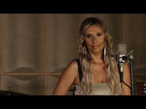 TUCHA - Este amor é meu (Official Music Video)