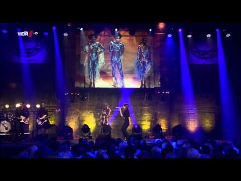 Carolin Kebekus mit Stefanie Heinzmann Vatertags-Medley in Pussy Terror TV (WDR)