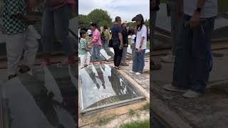 Glass graves in China