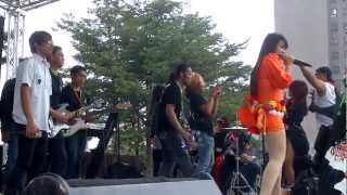 Download lagu reny farida di taiwan layang sworo mp3