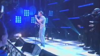 lee ryan stand up as people traduzione