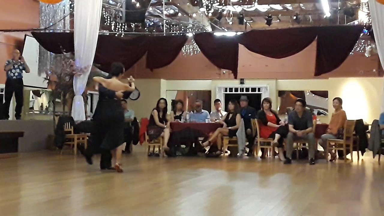 Video thumbnail for Claudia Cortes y Martu Salem, 2018.07.12, Allegro Milonga 3/3