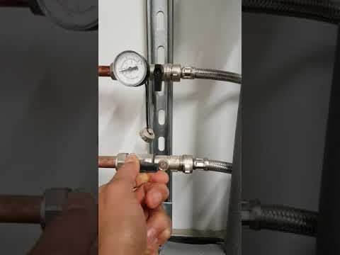 How to top up the pressure of a boiler or heating system that has an external filling loop