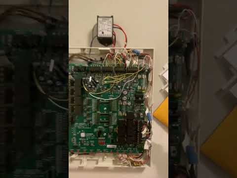 Uncle Ron and Stuff: Lennox HVAC: Harmony III control board.