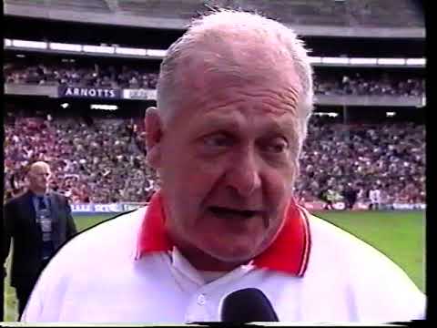 2000 All Ireland Minor Football Semi Final Cork v Derry and the two yellow cards!!