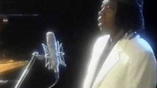 Os Namorados da Lua Lyrics English Translation