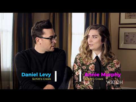 5 Funny Questions w/ Schitt's Creek's Daniel Levy, Eugene Levy, Catherine O Hara & Annie Murphy
