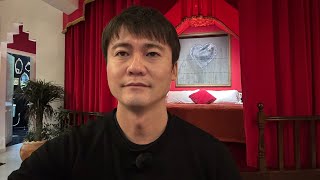 バンクシーの絵の前で、立花さんがちだいから提訴された件を解説