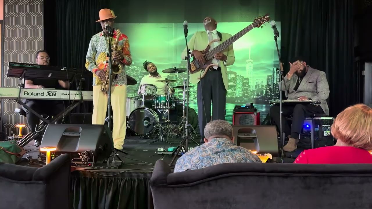 Promotional video thumbnail 5 for Drue Williams Jr. The "Voice of the Bass"