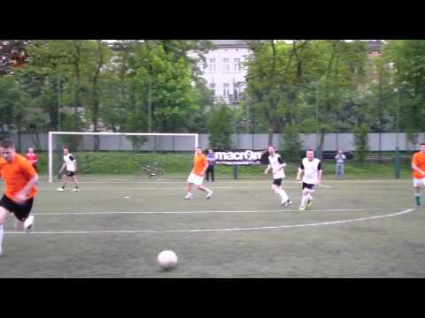 7. tydzień: F.C. Po 40-tce - CC Attack! (FLS Wiosna 2013)