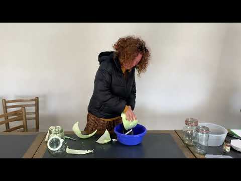Film de la fabrication de la choucroute