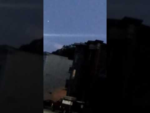 Real footage of a UFO in the hood