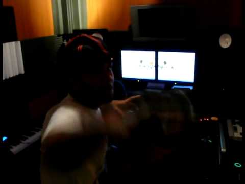 Chyno Nyno En El Estudio Guayakol Records ( Da' Mix Tape Infomercial )