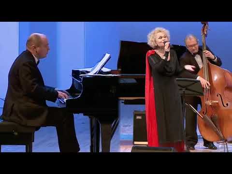 Светлана Панова  "Три вальса"   музыка - А. Цфасман, слова - Л. Давидович,  В. Драгунский