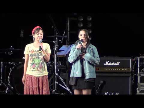 conversa no palpo com a cantora Hoshimura Mai