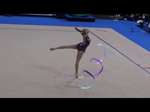 Yana KUDRYAVTSEVA (RUS) ribbon - 2015 Stuttgart worlds Qualifs