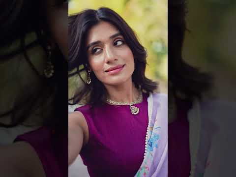 Sky Blue Graceful Weightless Marble Saree with Floral Print & Pearl Lace Border – Includes Banglory Blouse Piece