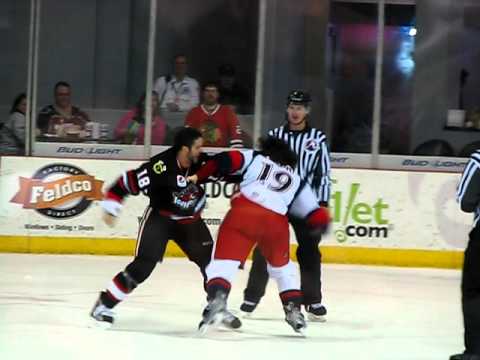Greg Amadio vs Brandon Bollig