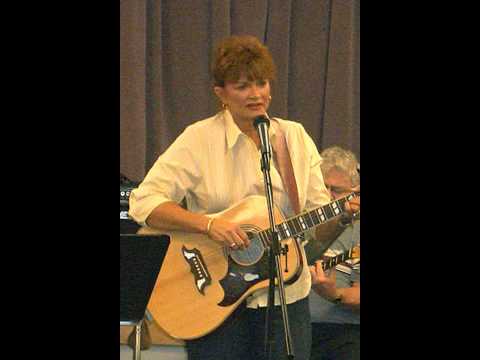 Klassic Kentucky Kountry Songstress "Jeanne Thomas" sings "How Blue"