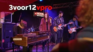 The Mysterons sessie op Motel Mozaïque 2015