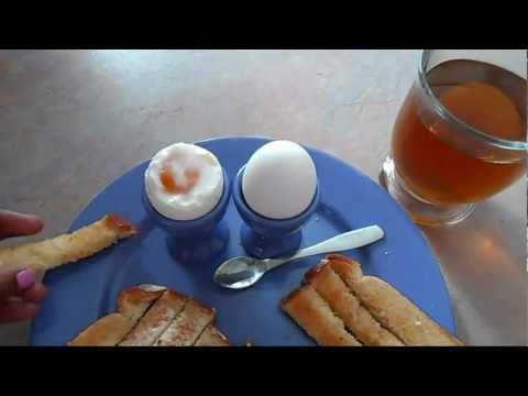 Vloguary 20, 2013 - Mail Disappointment, Egg Power & Gilmore Girls!